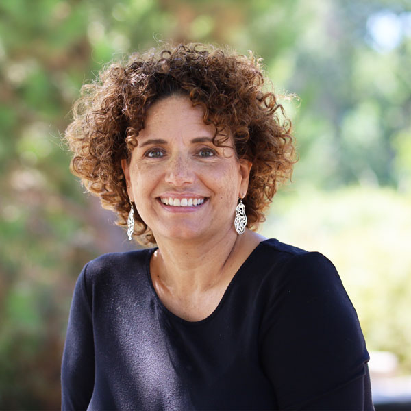 Yvette Tovar Headshot